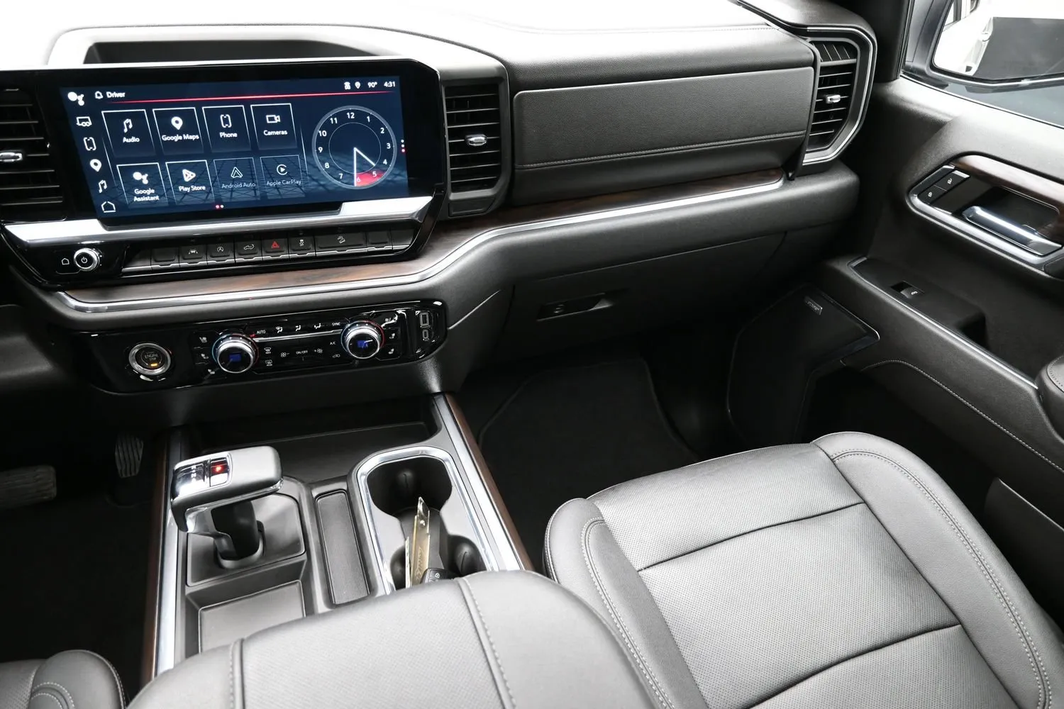 2023 GMC Sierra 1500 SLT - Photo 39