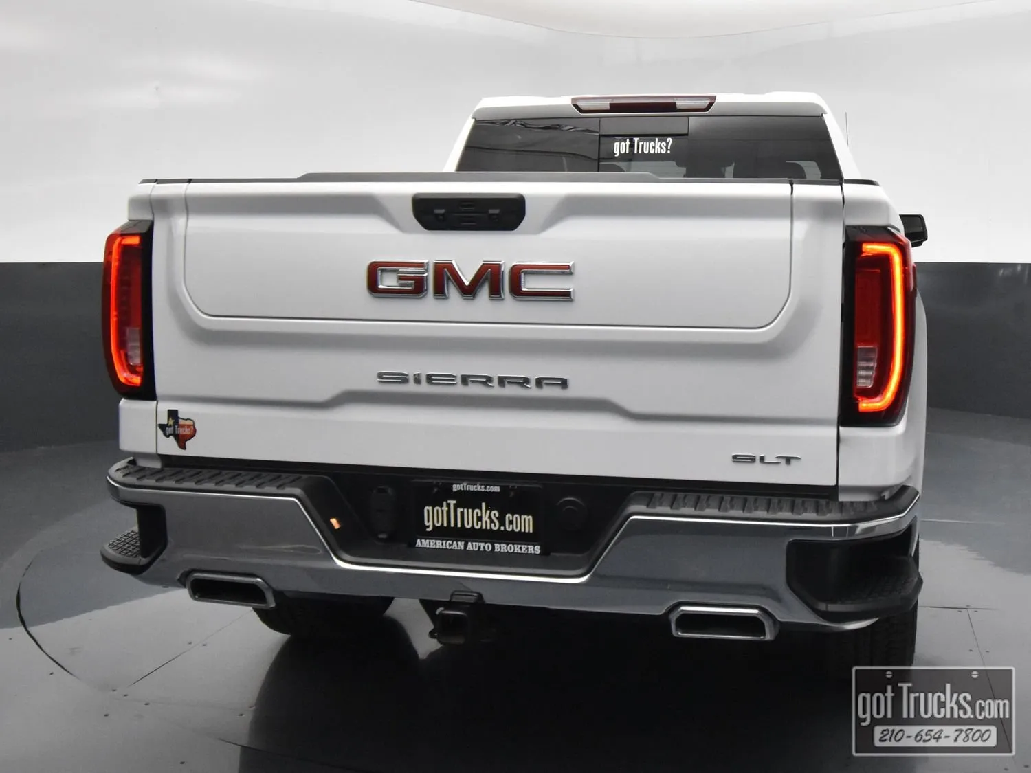 2023 GMC Sierra 1500 SLT - Photo 6