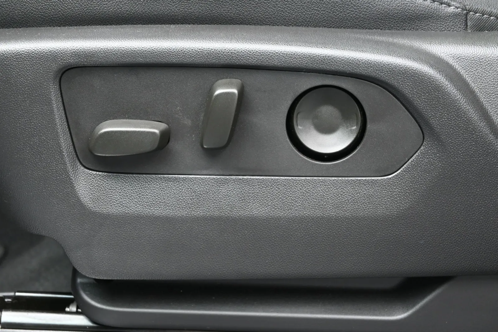 2023 GMC Sierra 1500 SLT - Photo 10