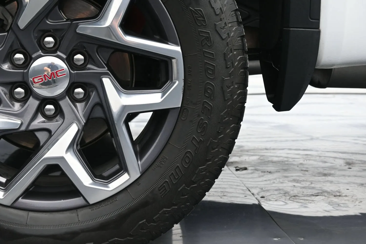 2023 GMC Sierra 1500 SLT - Photo 45