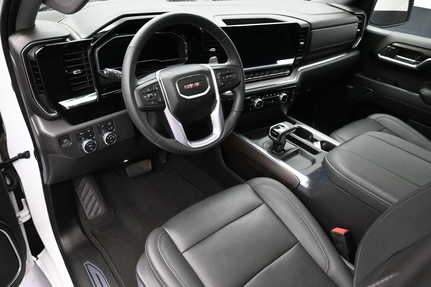 2023 GMC Sierra 1500 SLT - Photo 22