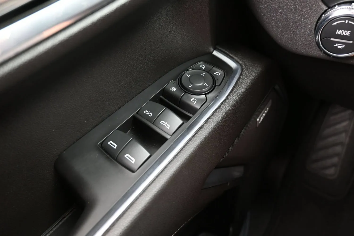 2023 GMC Sierra 1500 SLT - Photo 25