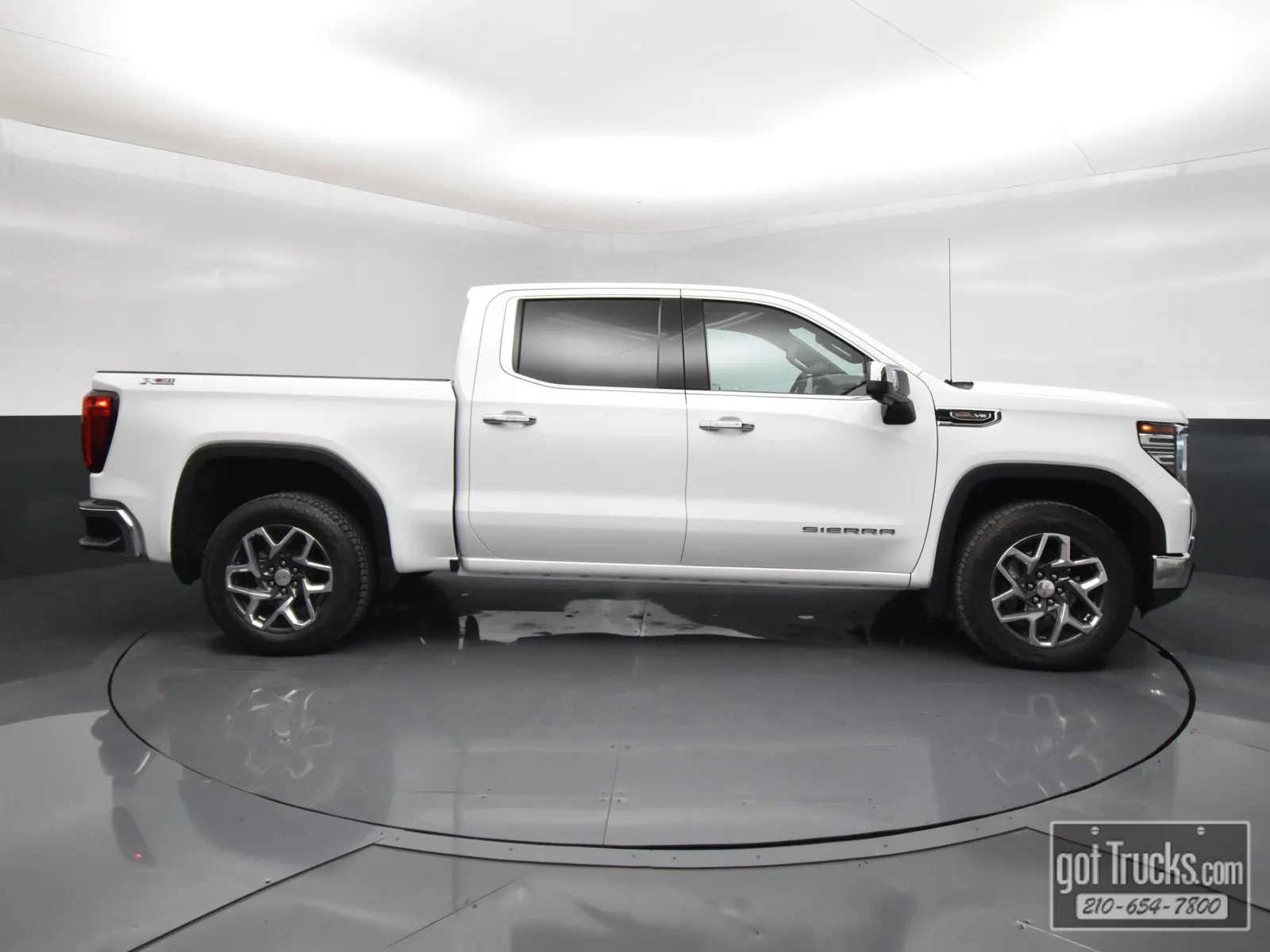 2023 GMC Sierra 1500 SLT - Photo 52