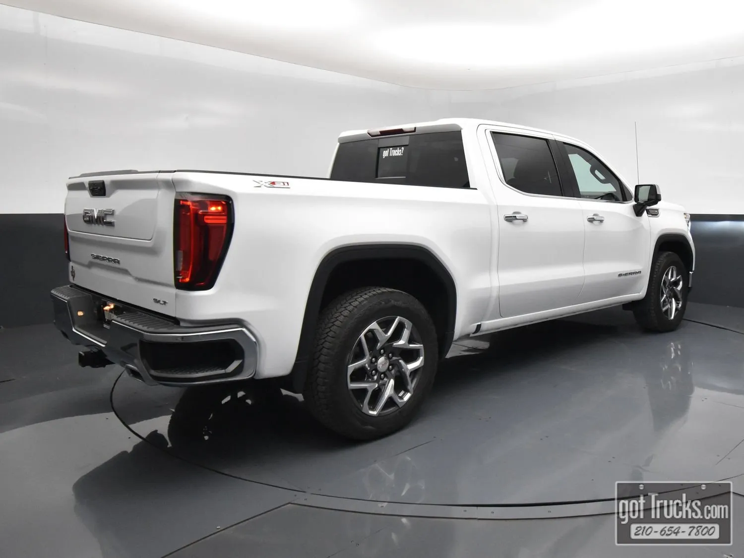 2023 GMC Sierra 1500 SLT - Photo 49