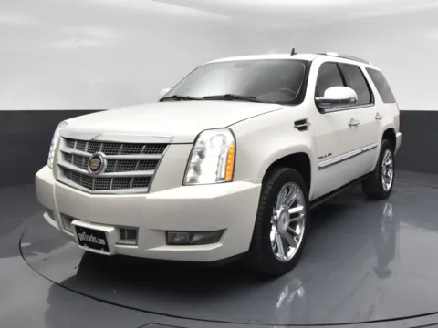 Photos of 2014 Cadillac Escalade Platinum for sale in San Antonio, TX at got Trucks?
