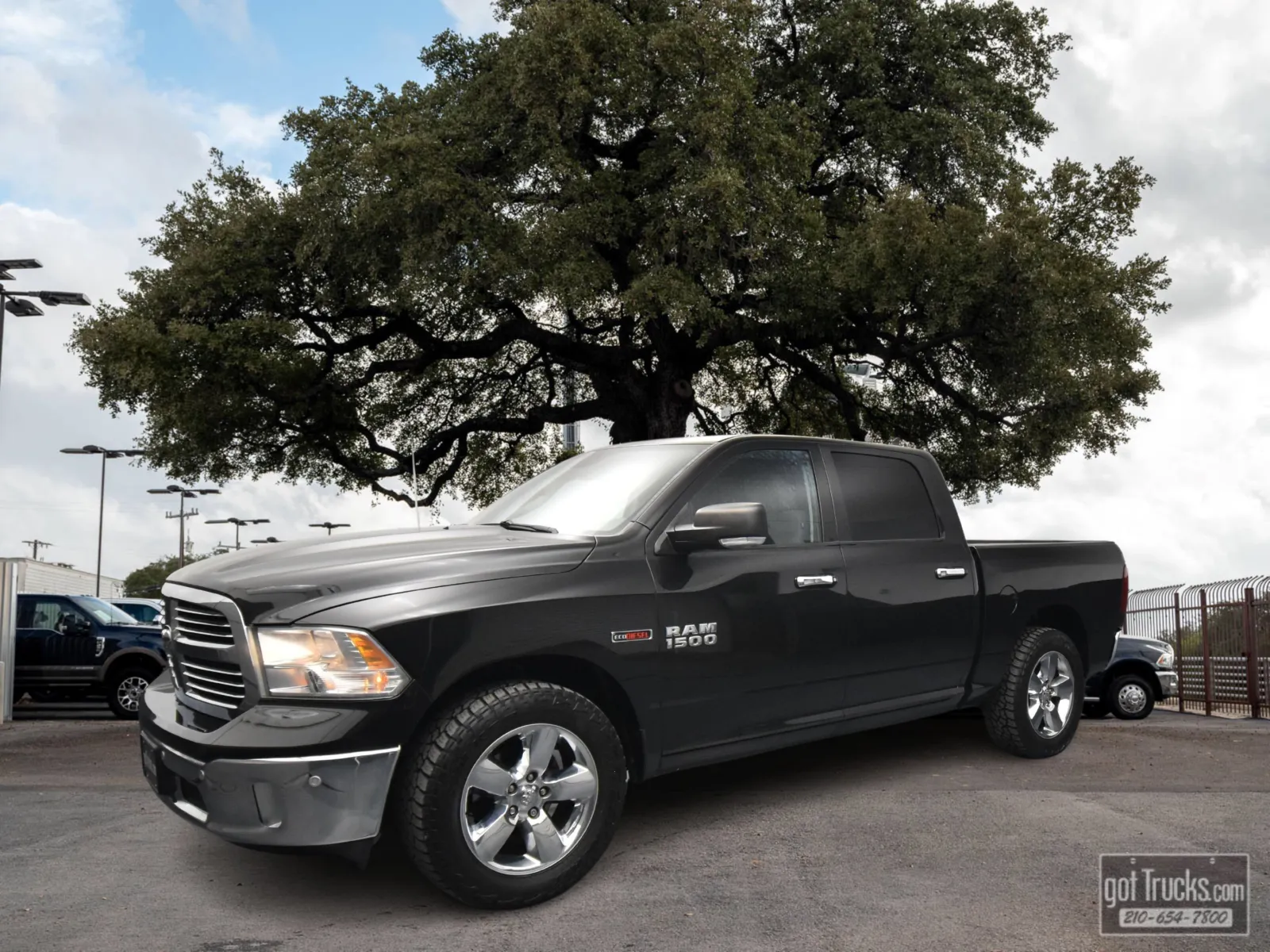 Black 2016 Ram 1500 Lone Star for sale in San Antonio, TX