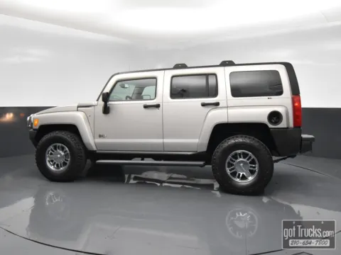 Another view of 2007 HUMMER H3 SUV for sale in San Antonio, TX at got Trucks?