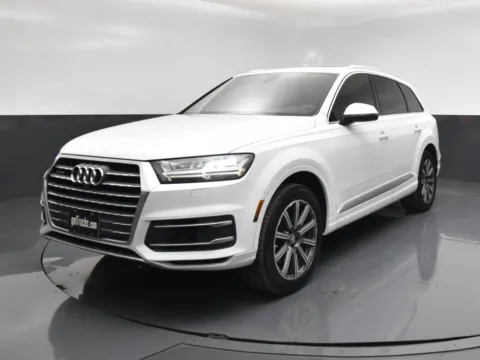 Photos of 2017 Audi Q7 Premium Plus for sale in San Antonio, TX at got Trucks?
