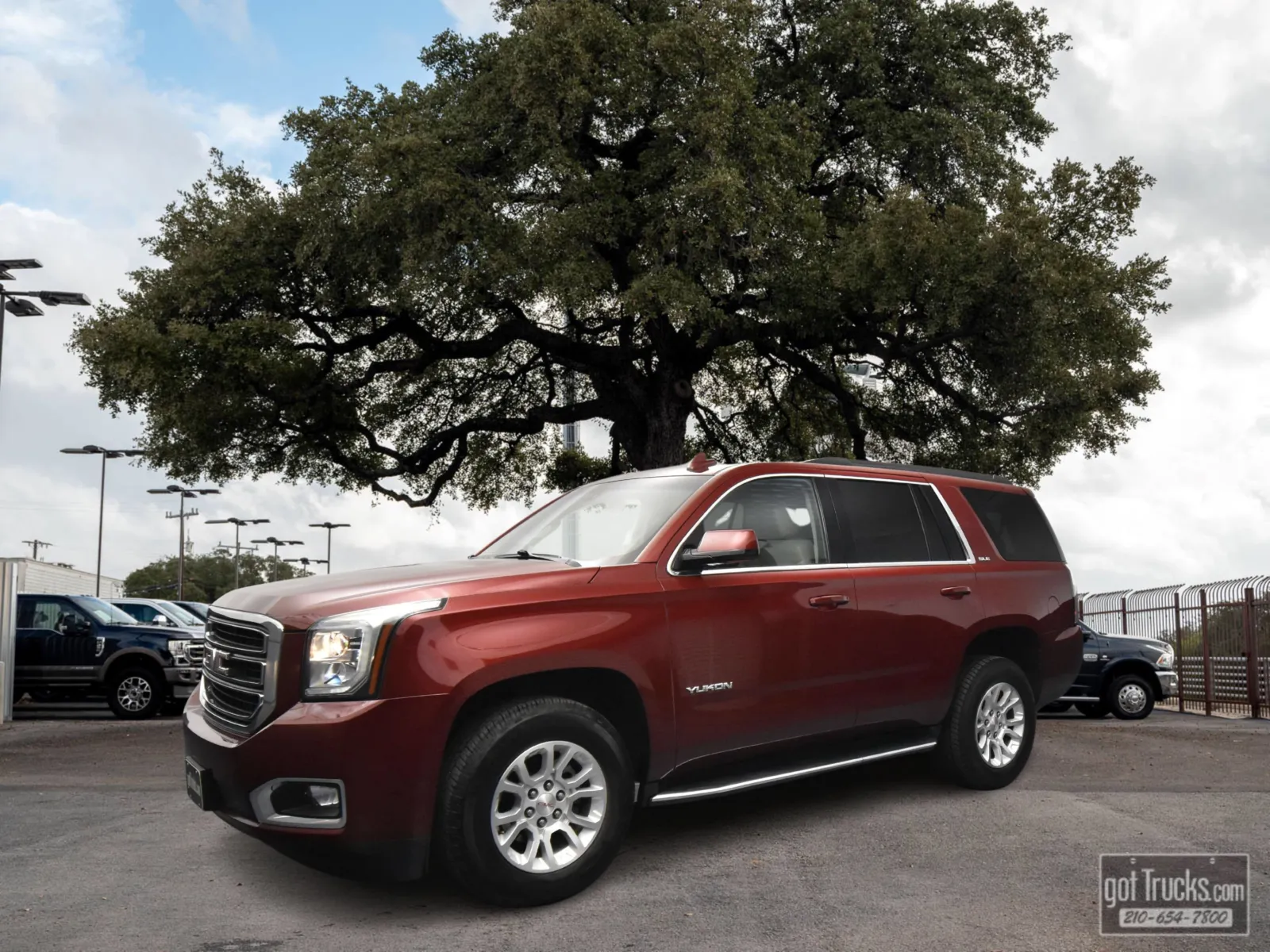 Red 2019 GMC Yukon SLE for sale in San Antonio, TX