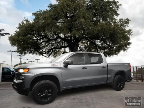 Gray 2019 Chevrolet Silverado 1500 Custom Trail Boss for sale in San Antonio, TX