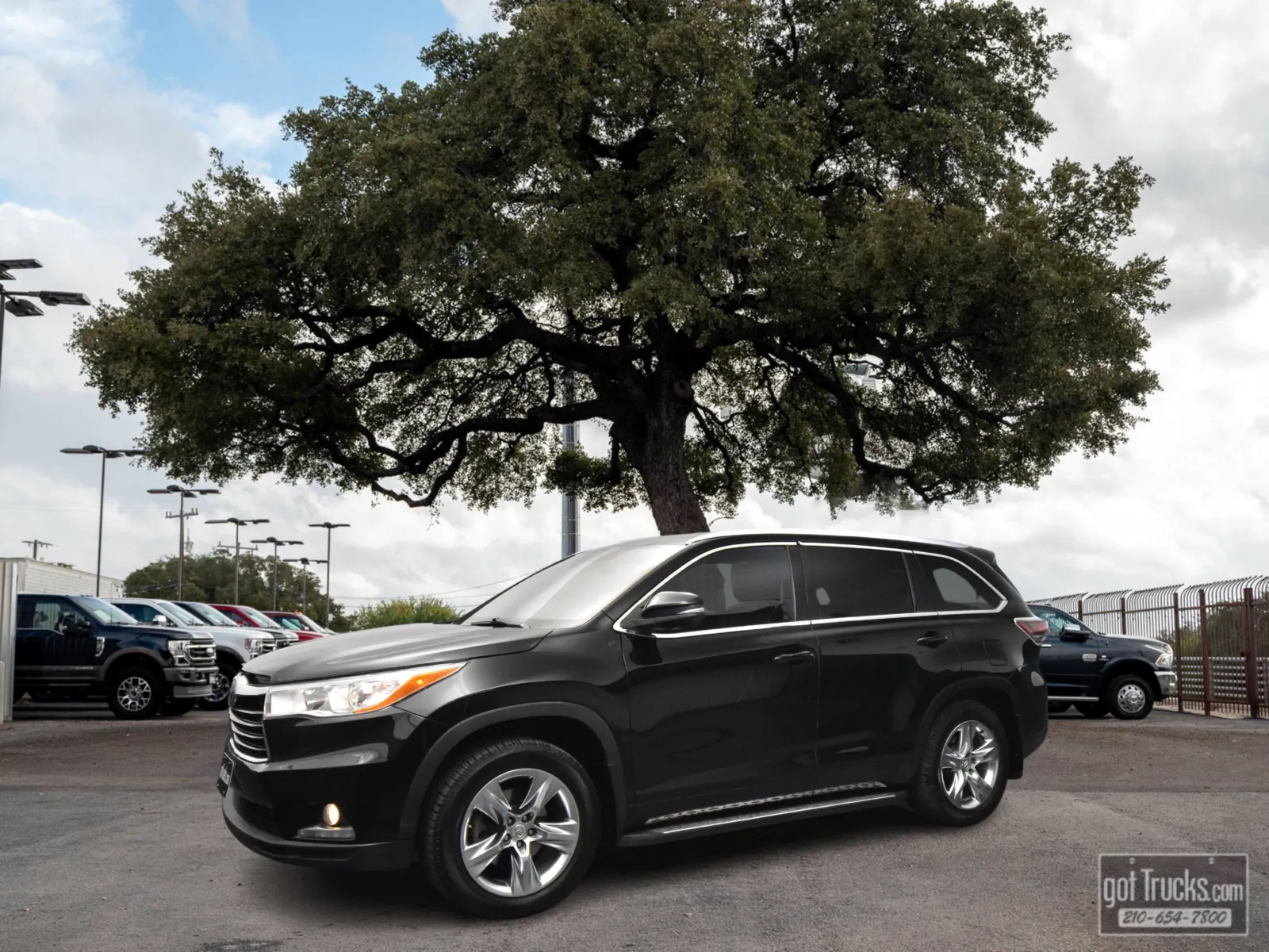 Black 2015 Toyota Highlander Limited Platinum for sale in San Antonio, TX