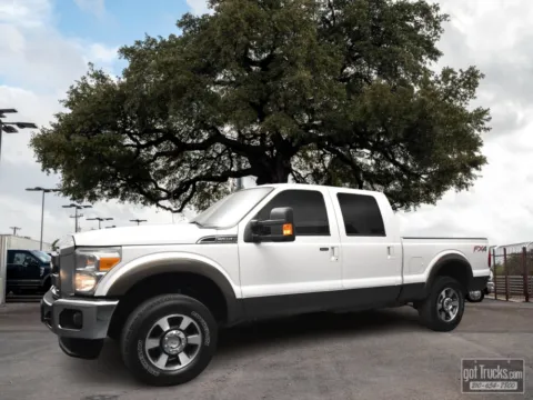White 2015 Ford Super Duty F-250 SRW Lariat for sale in San Antonio, TX