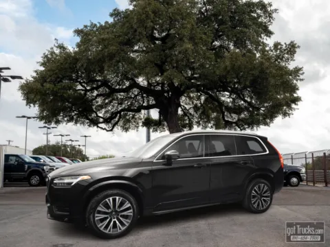Black 2021 Volvo XC90 Momentum for sale in San Antonio, TX