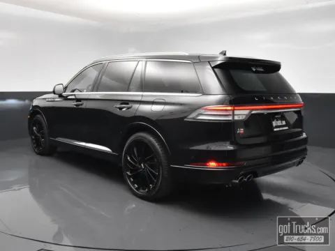 More photos of 2022 Lincoln Aviator Reserve at got Trucks?, TX