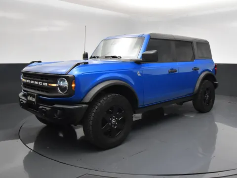 Photos of 2023 Ford Bronco Black Diamond for sale in San Antonio, TX at got Trucks?
