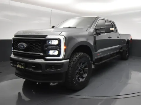 Photos of 2024 Ford Super Duty F-350 SRW LARIAT for sale in San Antonio, TX at got Trucks?