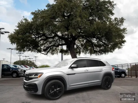 Silver 2023 Volkswagen Atlas Cross Sport 3.6L V6 SEL R-Line Black for sale in San Antonio, TX