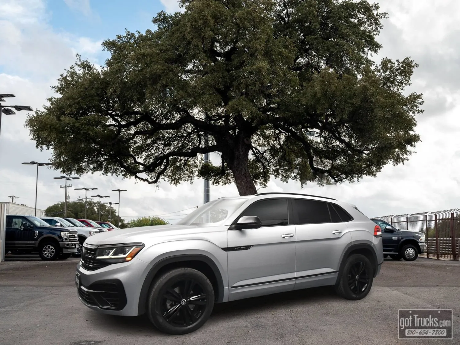 2023 Volkswagen Atlas Cross Sport 3.6L V6 SEL R-Line Black