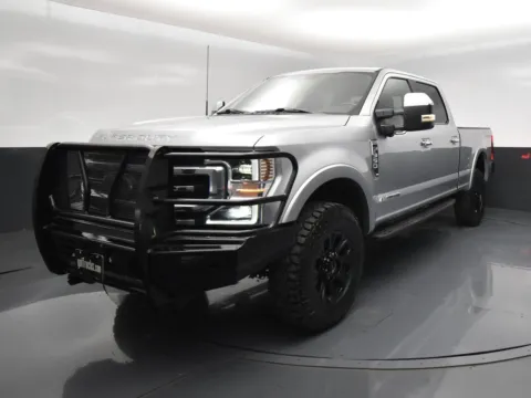 Photos of 2022 Ford Super Duty F-350 SRW Platinum for sale in San Antonio, TX at got Trucks?