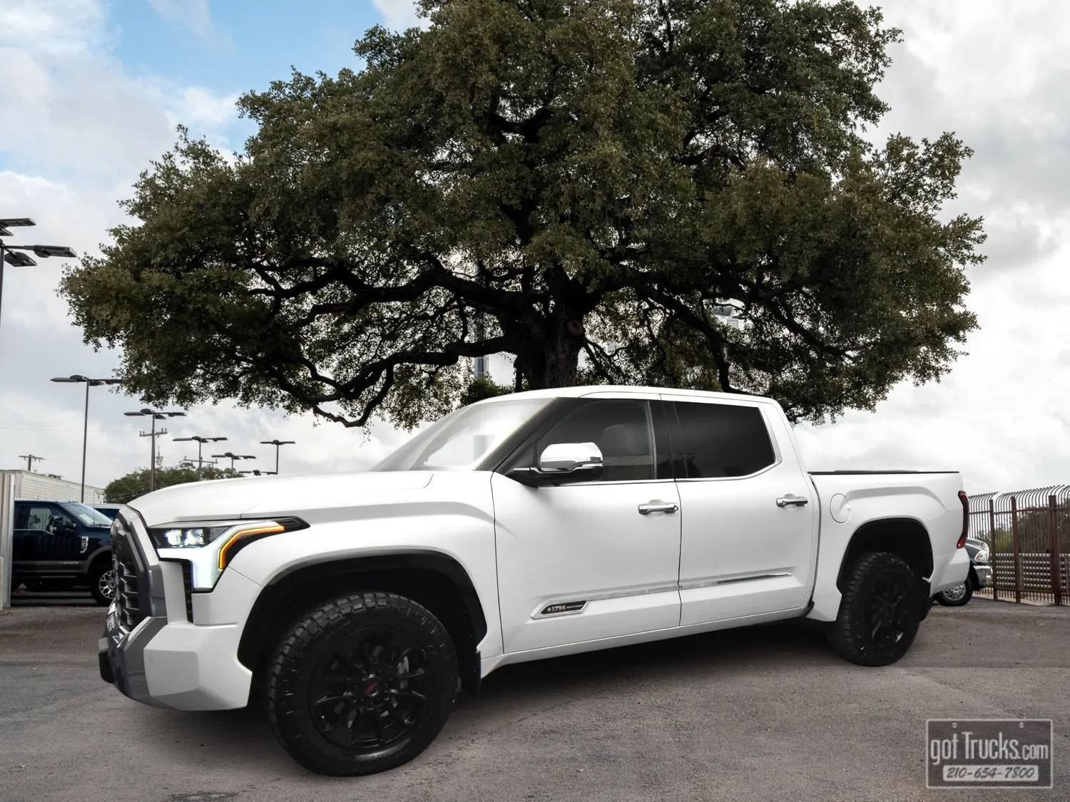 White 2022 Toyota Tundra 1794 Edition for sale in San Antonio, TX