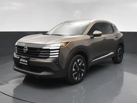 Photos of 2025 Nissan Kicks SR for sale in San Antonio, TX at got Trucks?