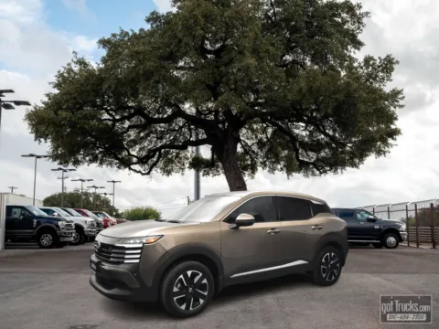 Brown 2025 Nissan Kicks SR for sale in San Antonio, TX