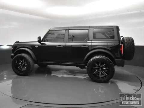 Another view of 2023 Ford Bronco Wildtrak for sale in San Antonio, TX at got Trucks?