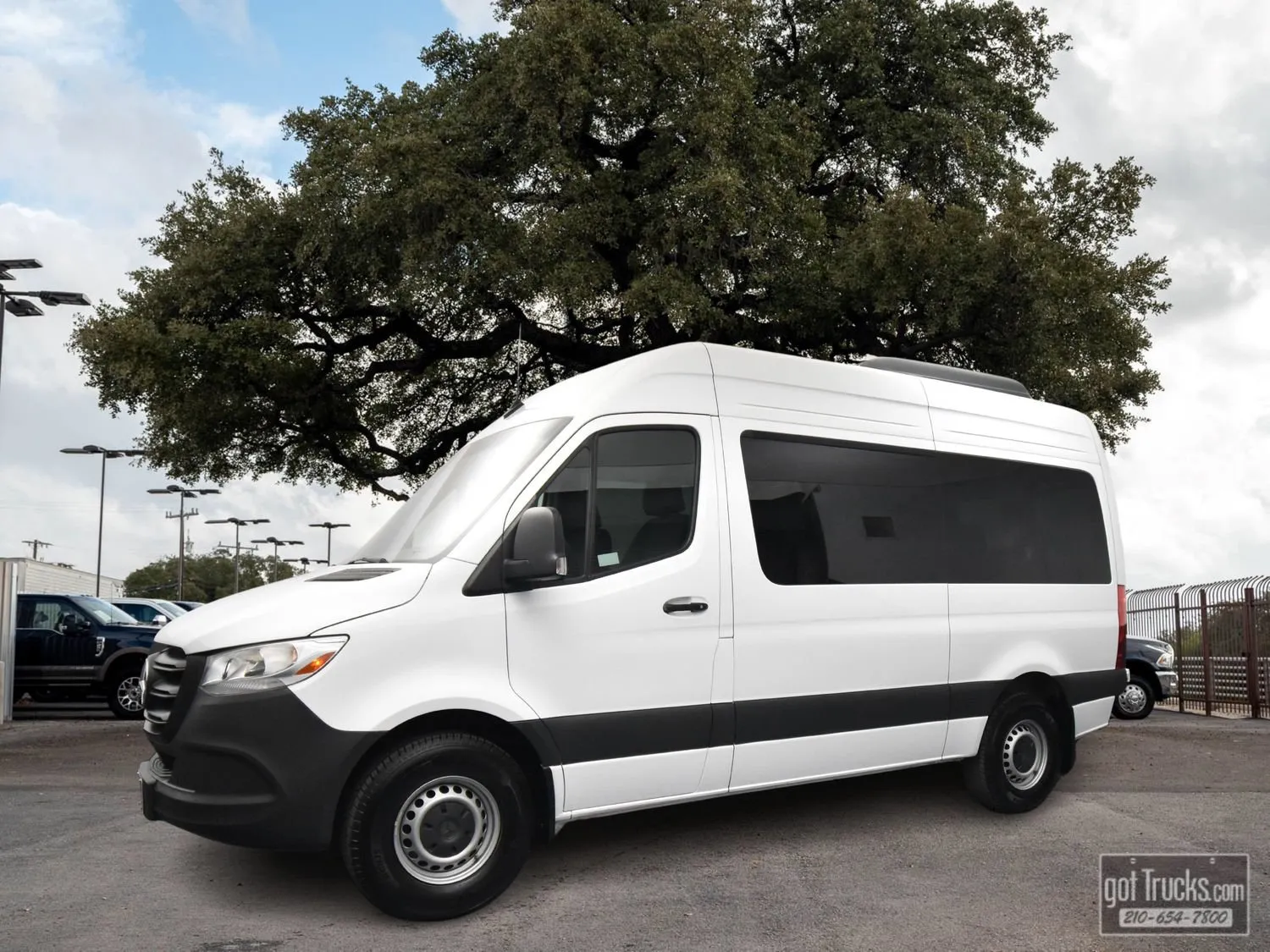 2024 Mercedes-Benz Sprinter Passenger Van 2500 Standard Roof I4 Die