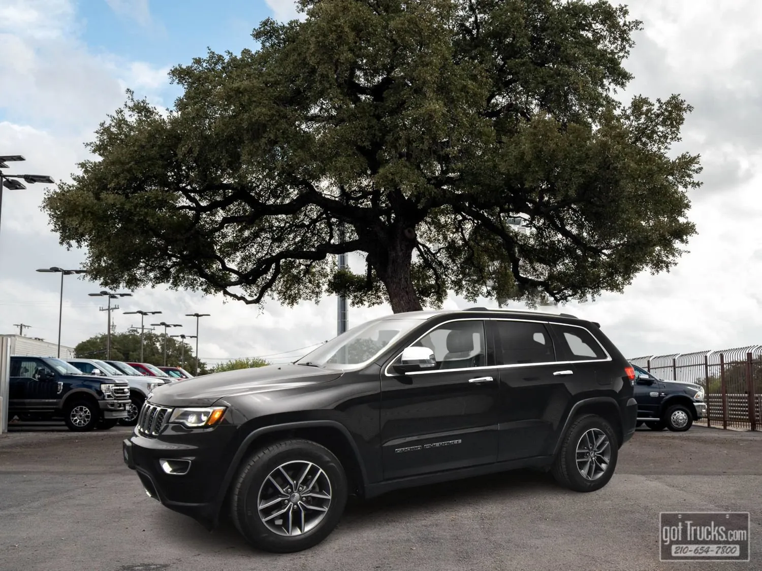 Black 2018 Jeep Grand Cherokee Limited for sale in San Antonio, TX