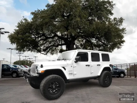 White 2018 Jeep Wrangler Unlimited Sahara for sale in San Antonio, TX