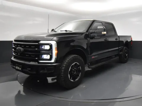 Photos of 2023 Ford Super Duty F-250 SRW LARIAT for sale in San Antonio, TX at got Trucks?