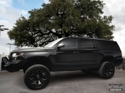 Black 2020 Chevrolet Suburban Premier for sale in San Antonio, TX