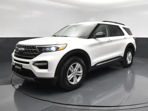 Photos of 2023 Ford Explorer XLT for sale in San Antonio, TX at got Trucks?