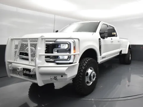 Photos of 2025 Ford Super Duty F-350 DRW LARIAT for sale in San Antonio, TX at got Trucks?