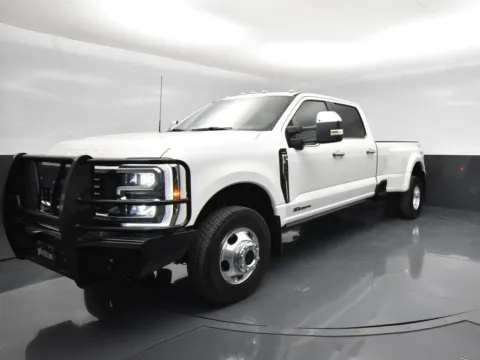 Photos of 2024 Ford Super Duty F-350 DRW LARIAT for sale in San Antonio, TX at got Trucks?