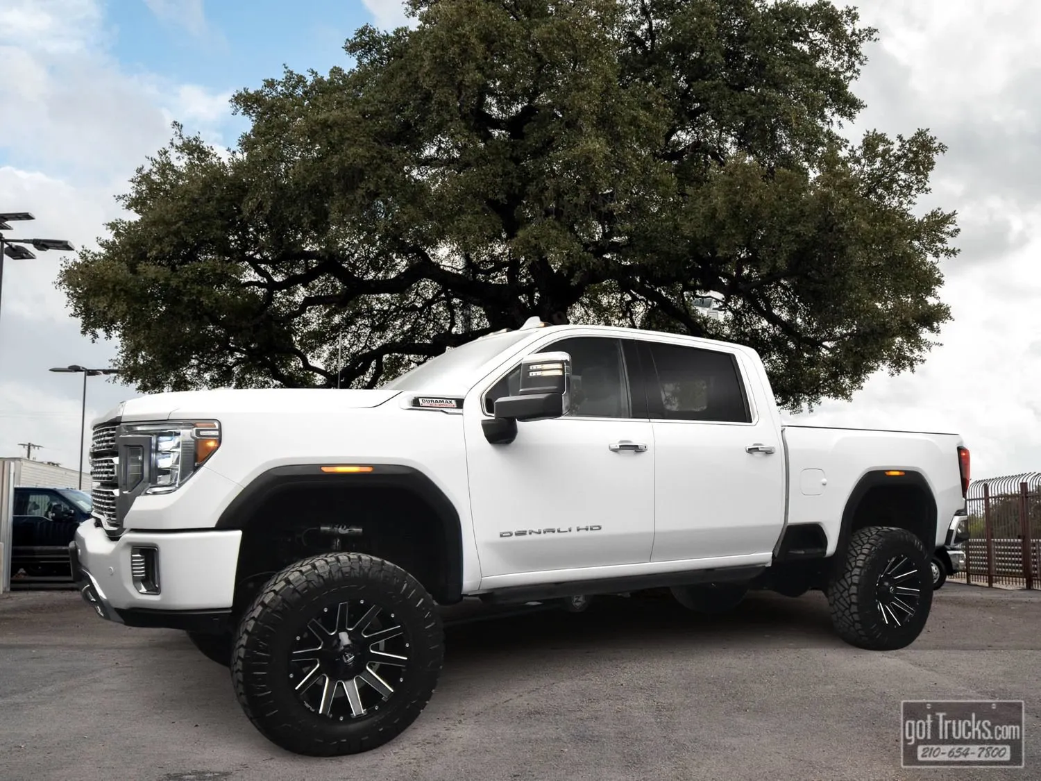 White 2020 GMC Sierra 2500 HD Denali for sale in San Antonio, TX