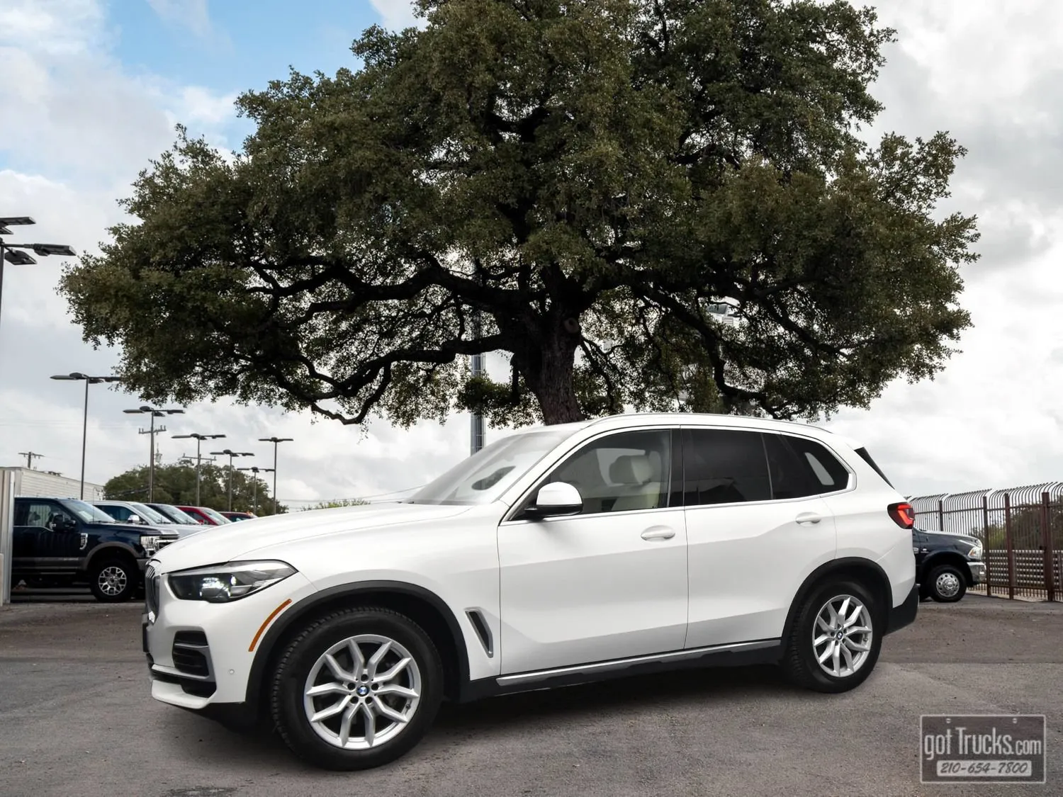 White 2022 BMW X5 xDrive40i for sale in San Antonio, TX