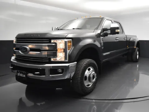 Photos of 2018 Ford Super Duty F-350 DRW LARIAT for sale in San Antonio, TX at got Trucks?