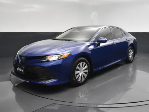 Photos of 2018 Toyota Camry Hybrid LE for sale in San Antonio, TX at got Trucks?