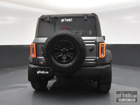 More photos of 2024 Ford Bronco Wildtrak at Trucks in Texas, TX