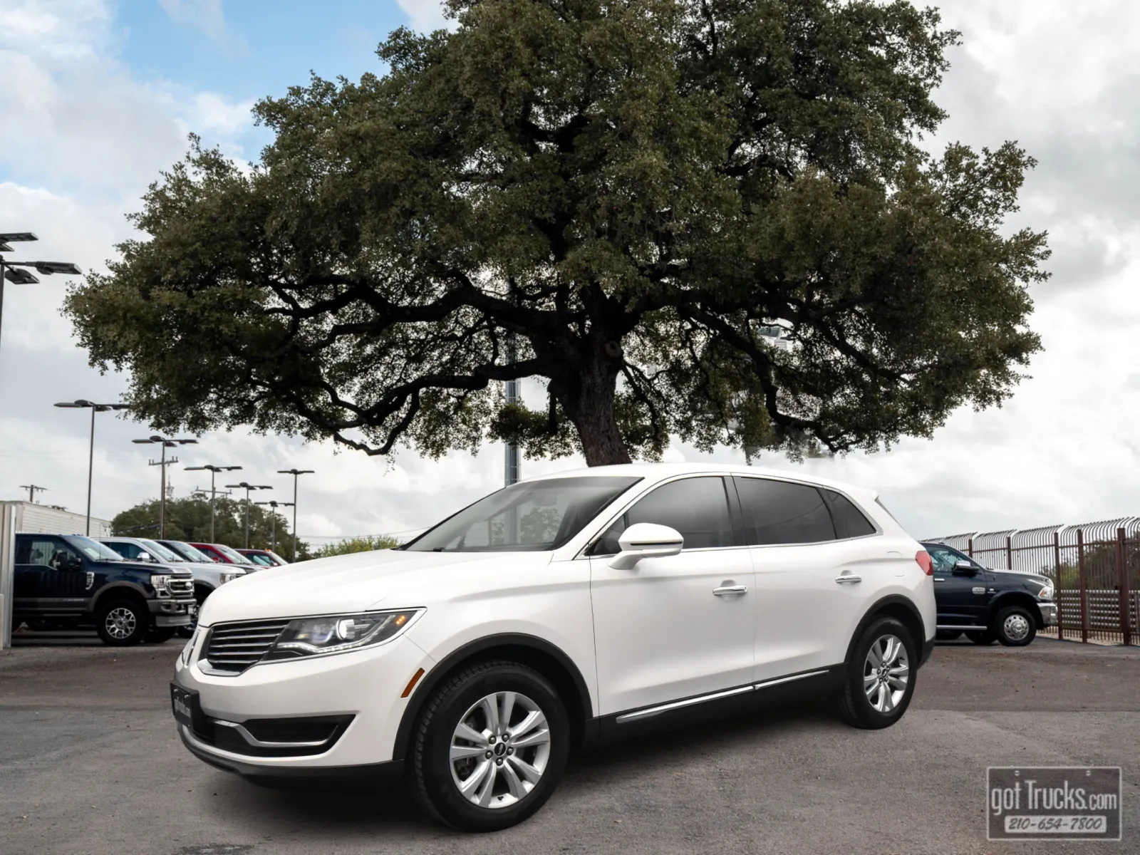 White 2017 Lincoln MKX Premiere for sale in San Antonio, TX