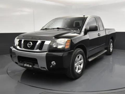 Photos of 2013 Nissan Titan SV for sale in San Antonio, TX at Trucks in Texas