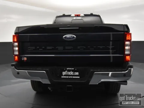 More photos of 2021 Ford Super Duty F-250 SRW LARIAT at Trucks in Texas, TX