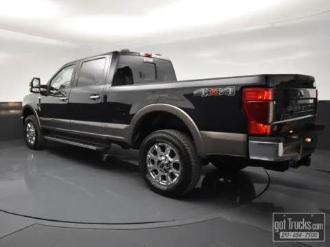 More photos of 2021 Ford Super Duty F-250 SRW LARIAT at Trucks in Texas, TX