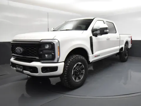 Photos of 2023 Ford Super Duty F-250 SRW LARIAT for sale in San Antonio, TX at Trucks in Texas