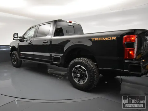 More photos of 2023 Ford Super Duty F-250 SRW LARIAT at Trucks in Texas, TX