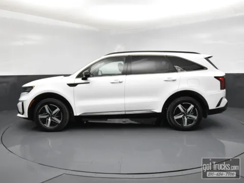 Another view of 2022 Kia Sorento S for sale in San Antonio, TX at Trucks in Texas