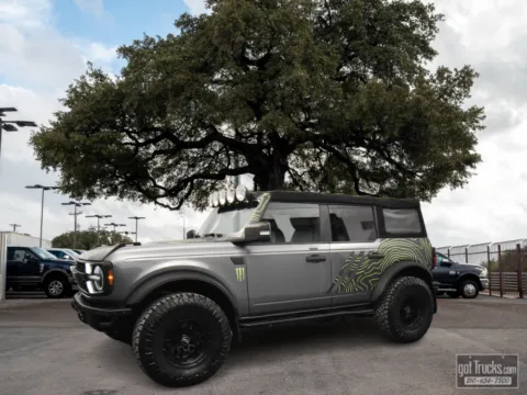 Gray 2022 Ford Bronco Badlands for sale in San Antonio, TX