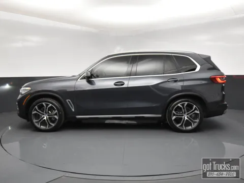 Another view of 2020 BMW X5 sDrive40i for sale in San Antonio, TX at Trucks in Texas