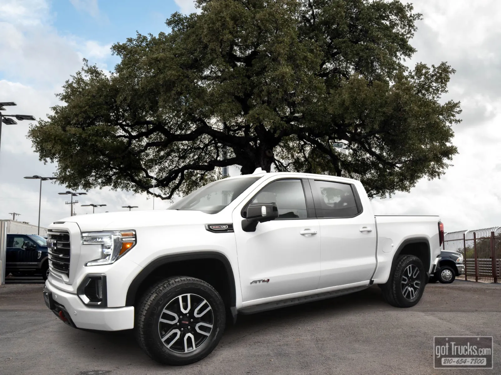 White 2021 GMC Sierra 1500 AT4 for sale in San Antonio, TX